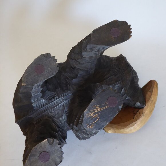 VINTAGE LARGE HOKKAIDO JAPAN JAPANESE AINU HAND CARVED WOOD BEAR WITH SALMON - Picture 9 of 14